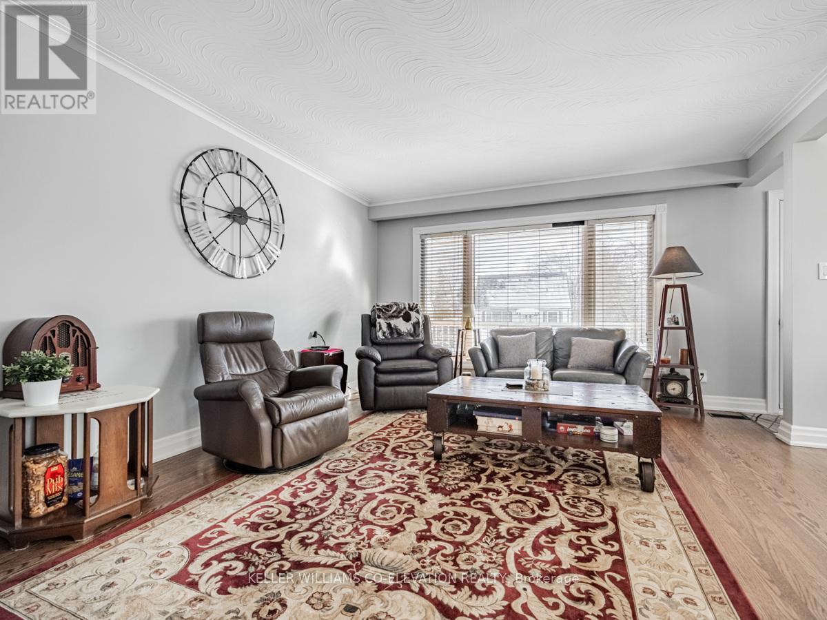 94 Archibald Street, Brampton, Ontario  L6X 1L9 - Photo 7 - W12550184