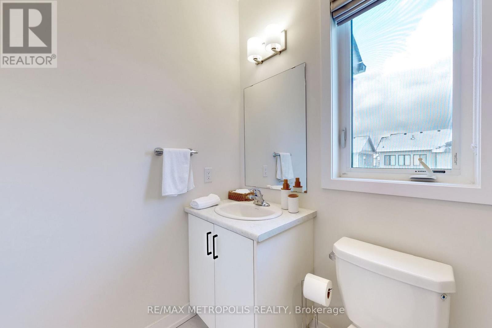 104 Stoneleigh Drive, Blue Mountains, Ontario  L9Y 0V1 - Photo 28 - X12992856