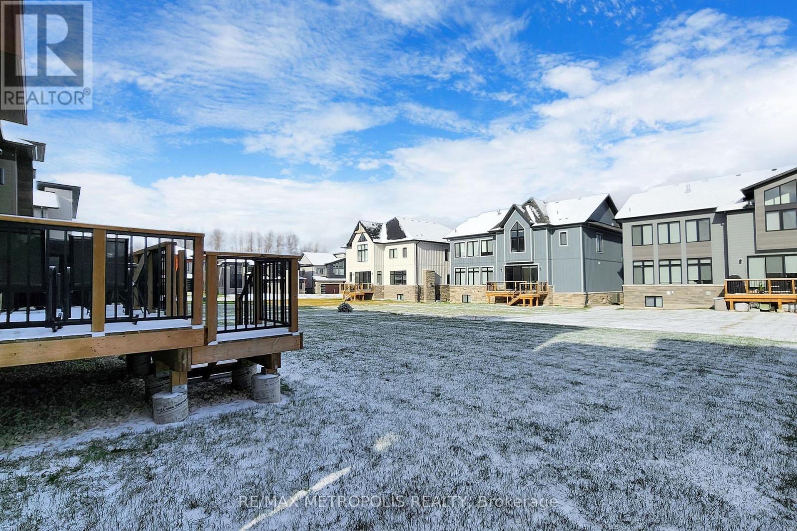 104 Stoneleigh Drive, Blue Mountains, Ontario  L9Y 0V1 - Photo 38 - X12992856