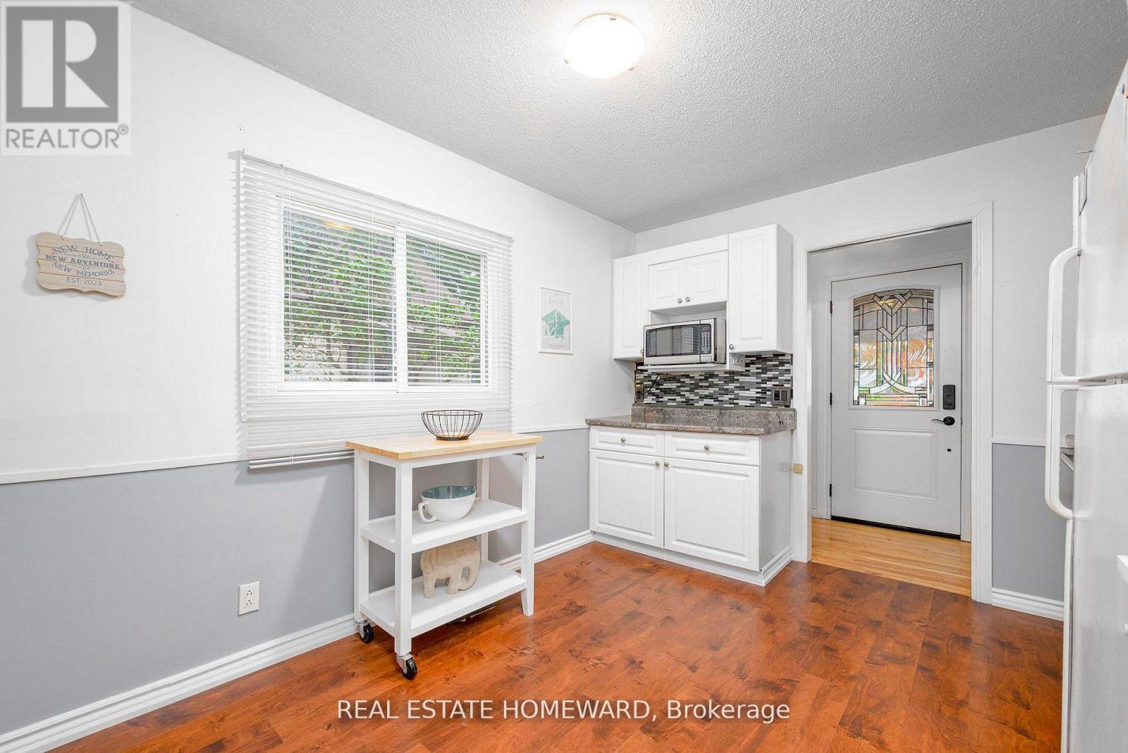 521 O'connell Road, Peterborough, Ontario  K9J 4E2 - Photo 8 - X12992894