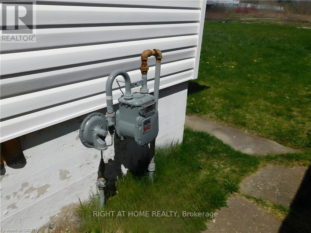 2474 Highway 24 W, Norfolk, Ontario  N0E 1Y0 - Photo 12 - X12992906