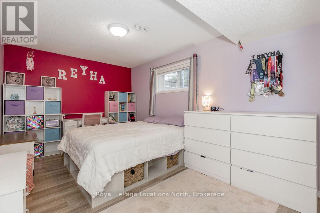 92 Glen Eton Road, Wasaga Beach, Ontario  L9Z 1E8 - Photo 21 - S12992956