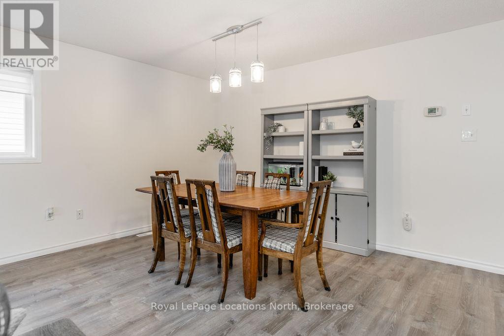 92 Glen Eton Road, Wasaga Beach, Ontario  L9Z 1E8 - Photo 6 - S12992956