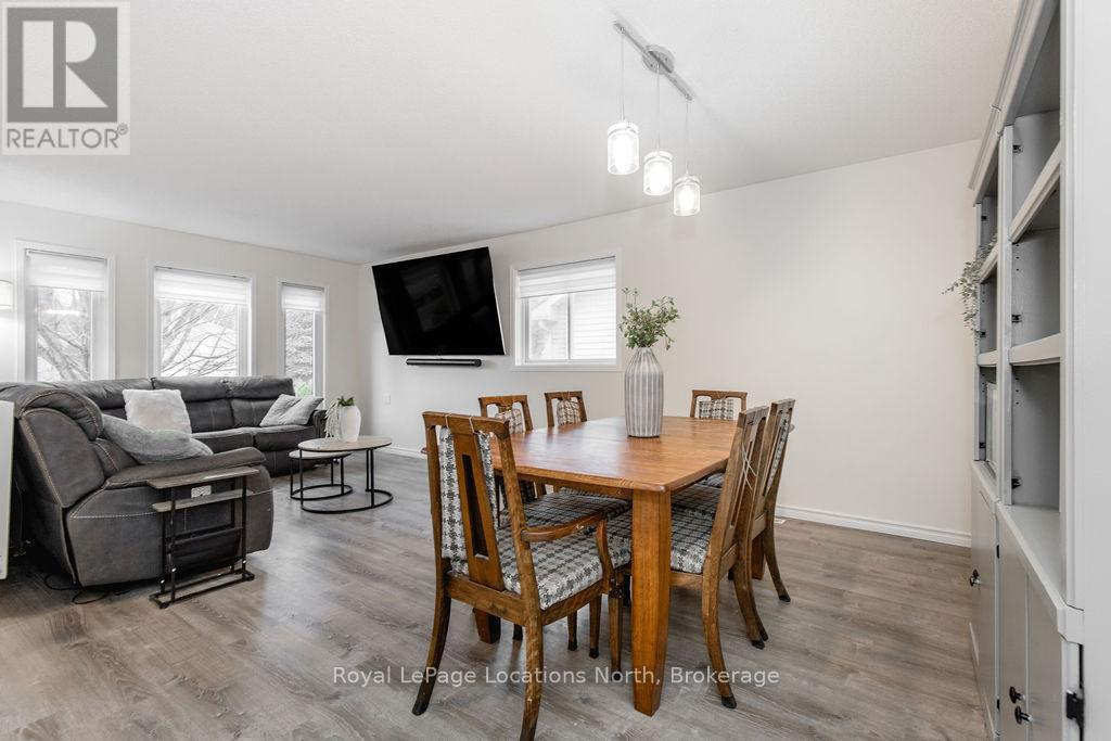 92 Glen Eton Road, Wasaga Beach, Ontario  L9Z 1E8 - Photo 7 - S12992956