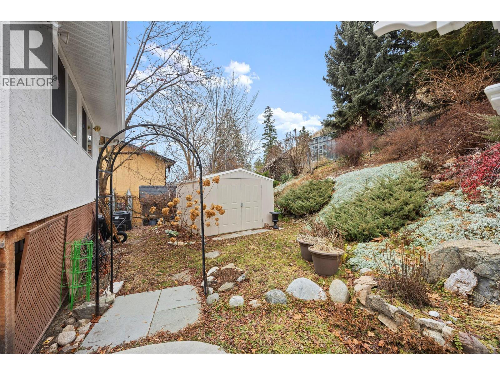 5882 Victoria Street, Peachland, British Columbia  V0X 1X4 - Photo 30 - 10383241