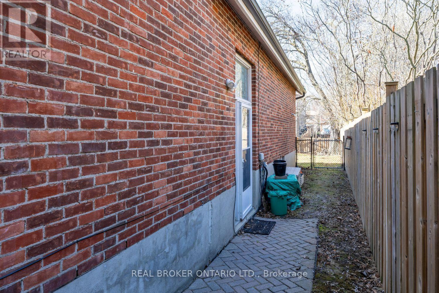 18 Concession Street W, Clarington, Ontario  L1C 1Y5 - Photo 34 - E12993120