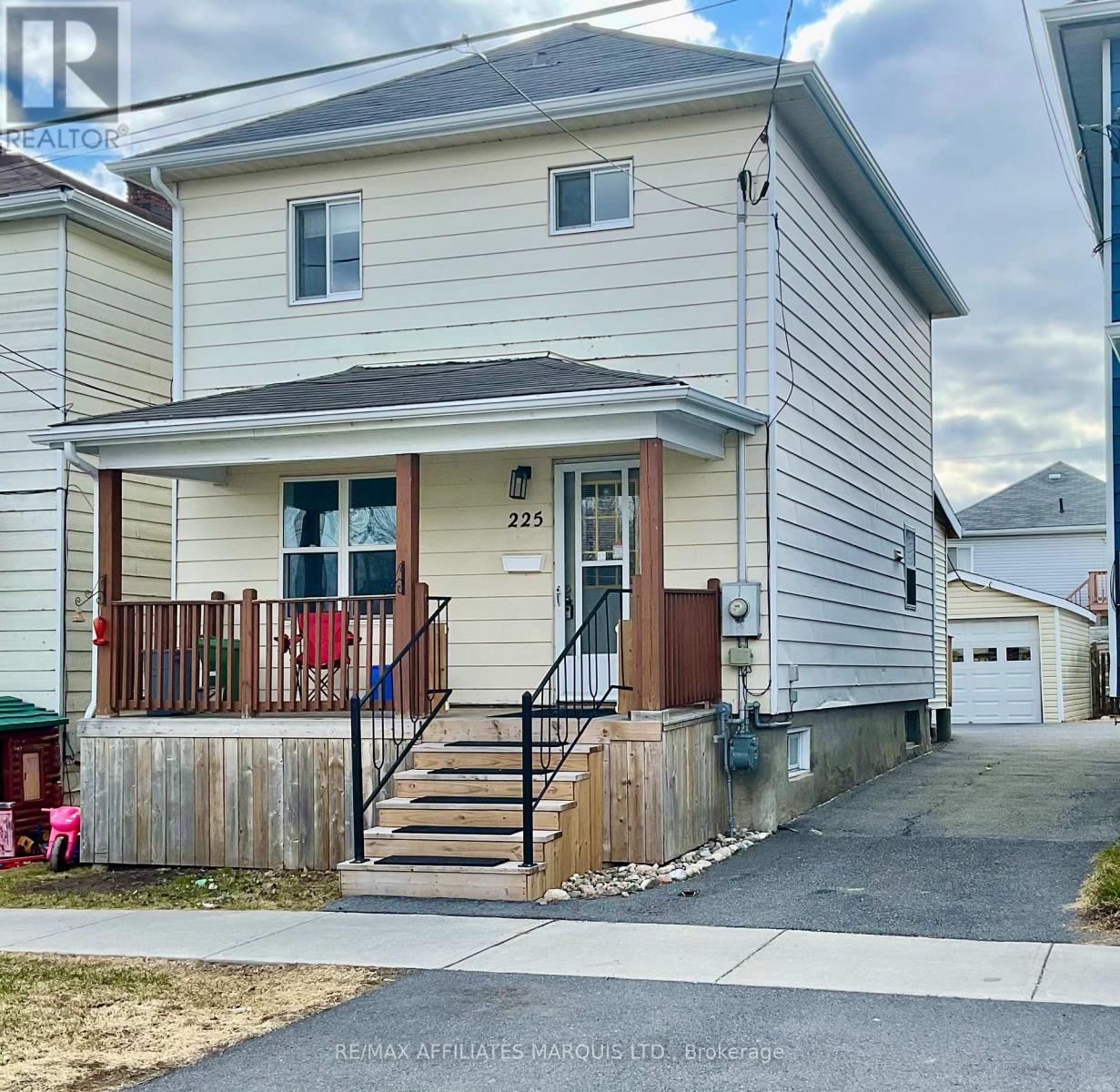 225 ALICE STREET, Cornwall, Ontario