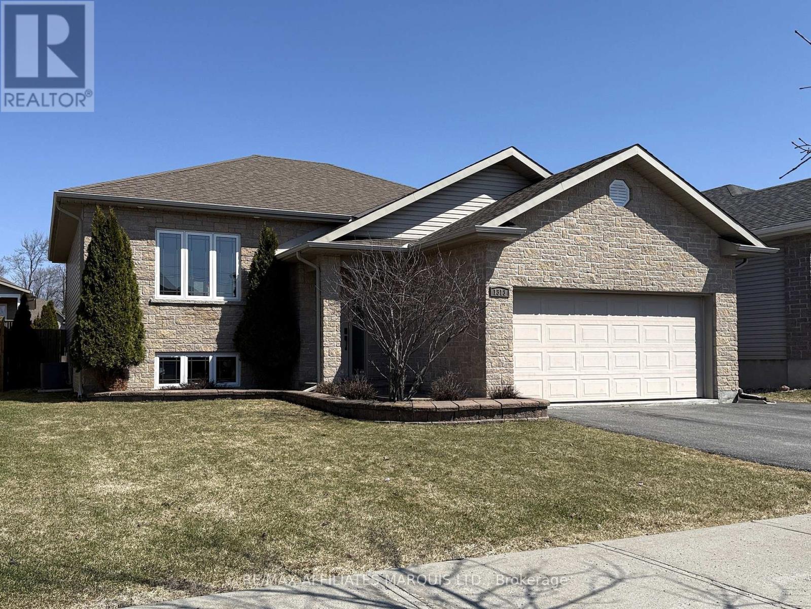 1313 ARBA COURT, Cornwall, Ontario