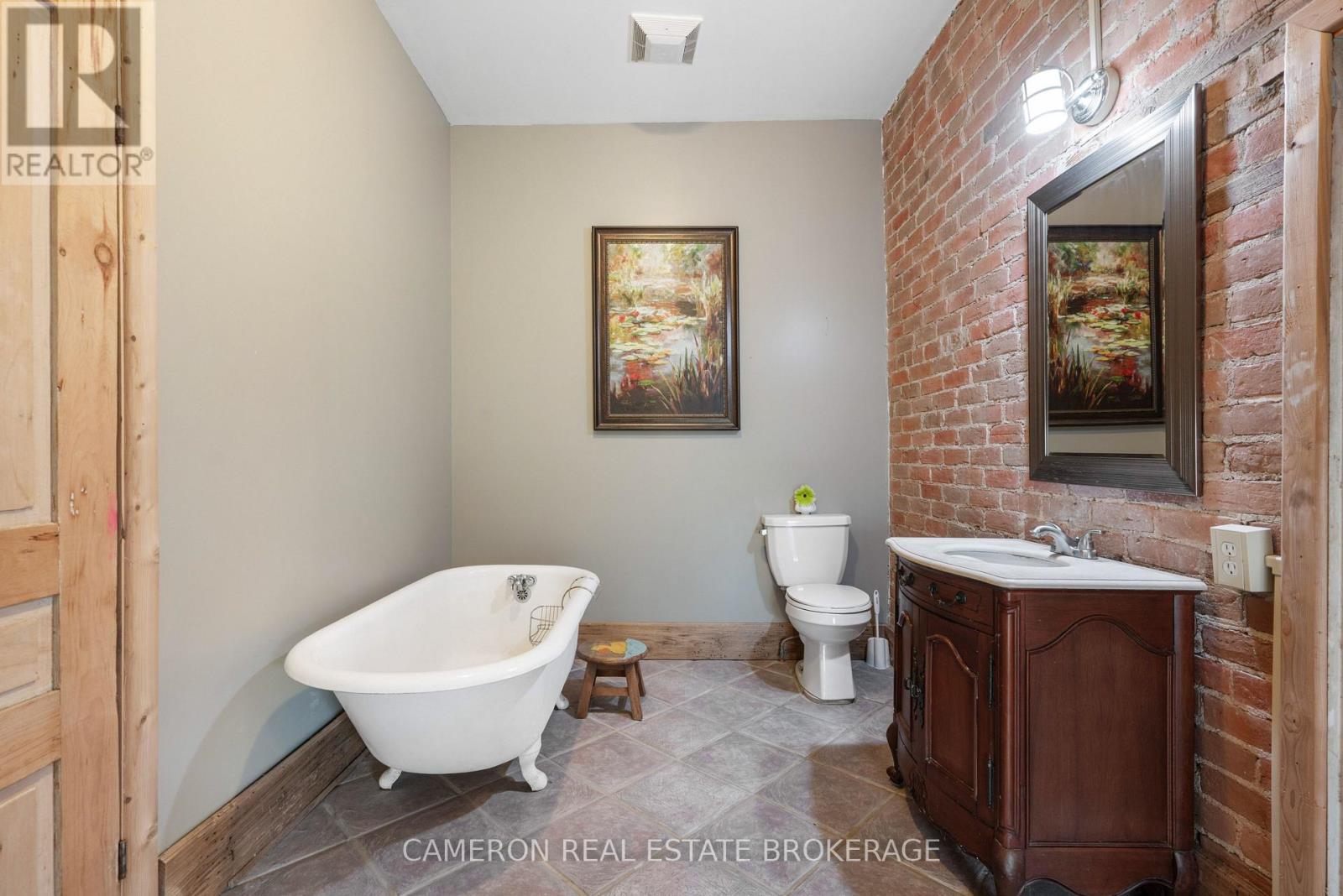 37 Duncan Street, South Glengarry, Ontario  K0C 1N0 - Photo 33 - X12993106