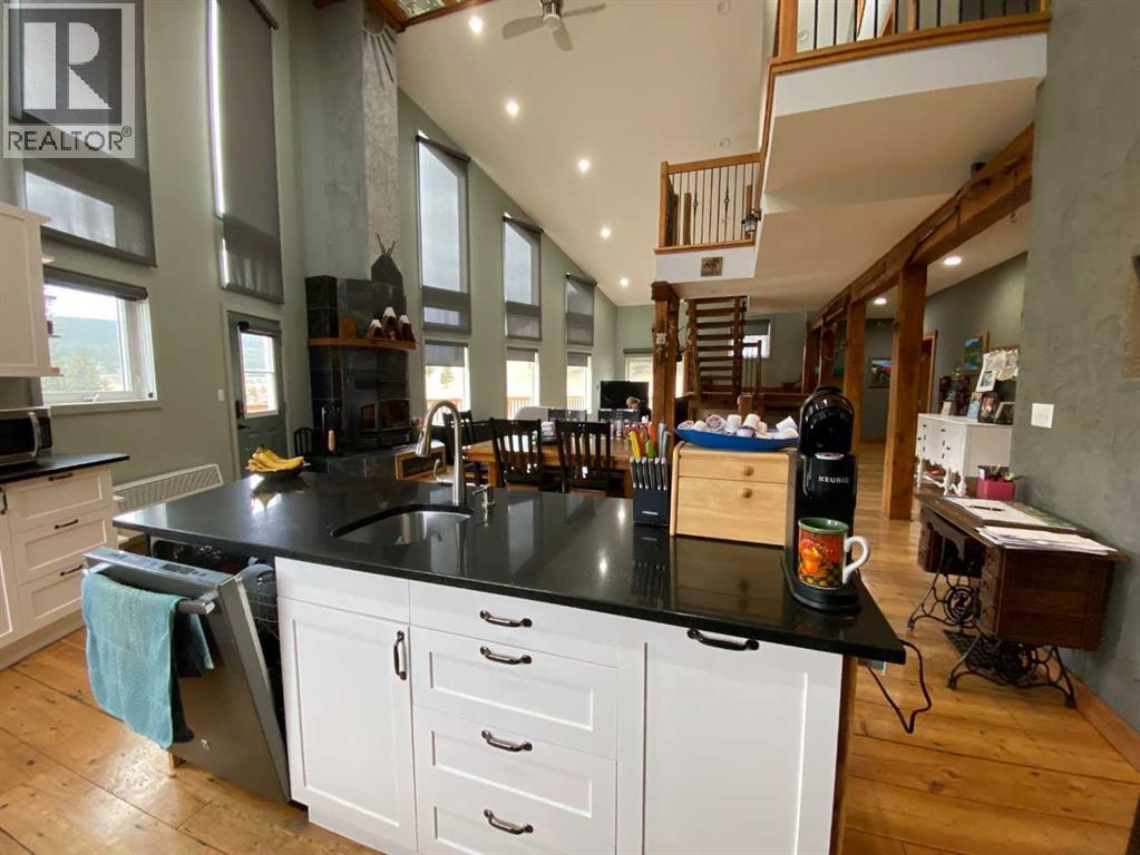 5302 19 Avenue, Coleman, Alberta  T0K 0E0 - Photo 17 - A2300949