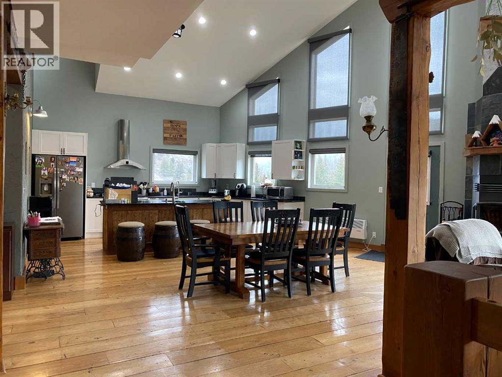 5302 19 Avenue, Coleman, Alberta  T0K 0E0 - Photo 15 - A2300949