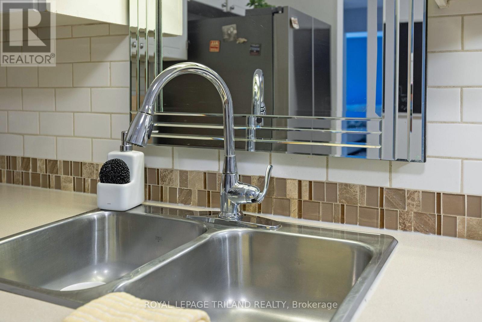 2 - 590 Millbank Drive, London South, Ontario N6E 2H2 - Photo 17 - X12992976