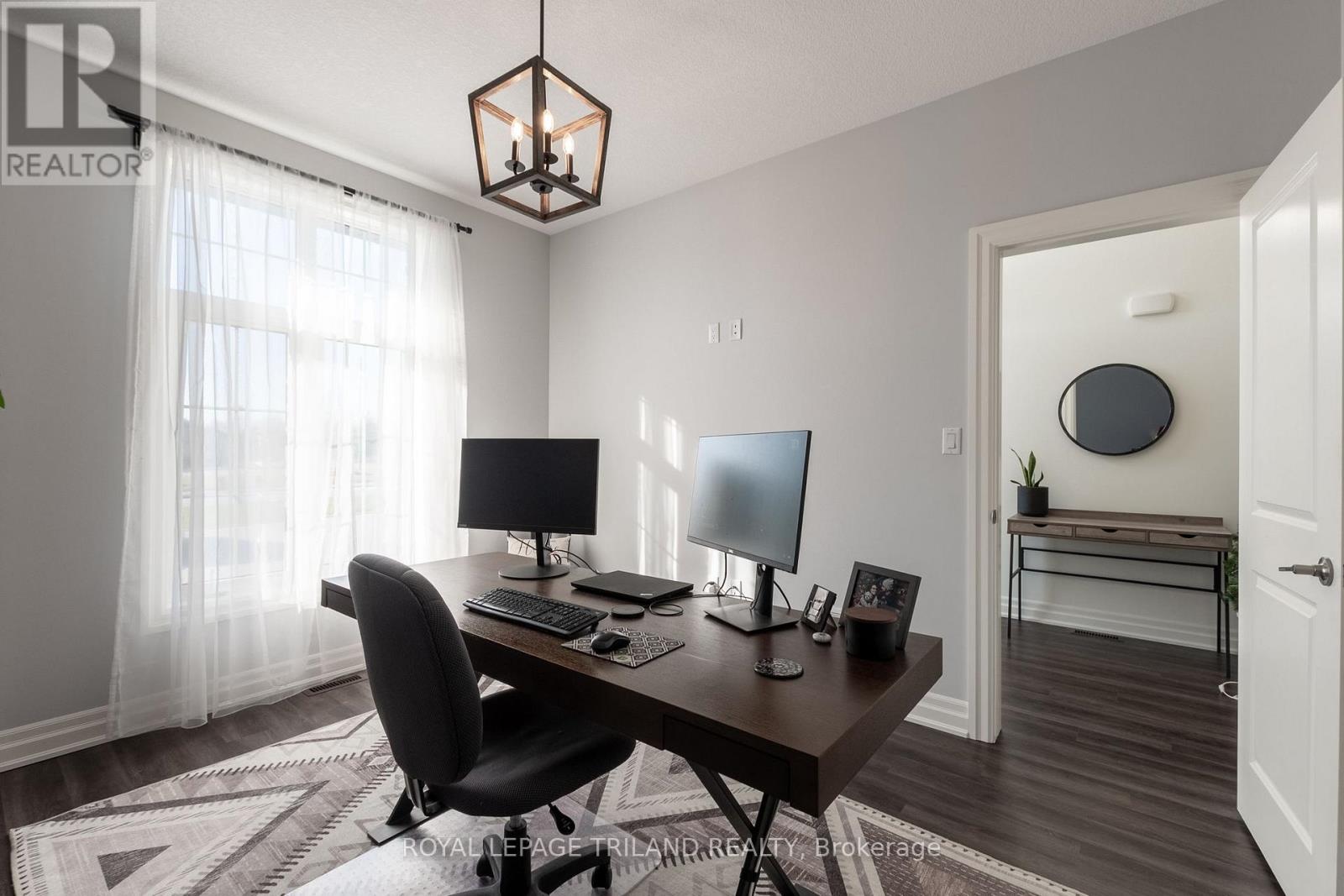 102 - 9861 Glendon Drive, Middlesex Centre, Ontario  N0L 1R0 - Photo 19 - X12993014