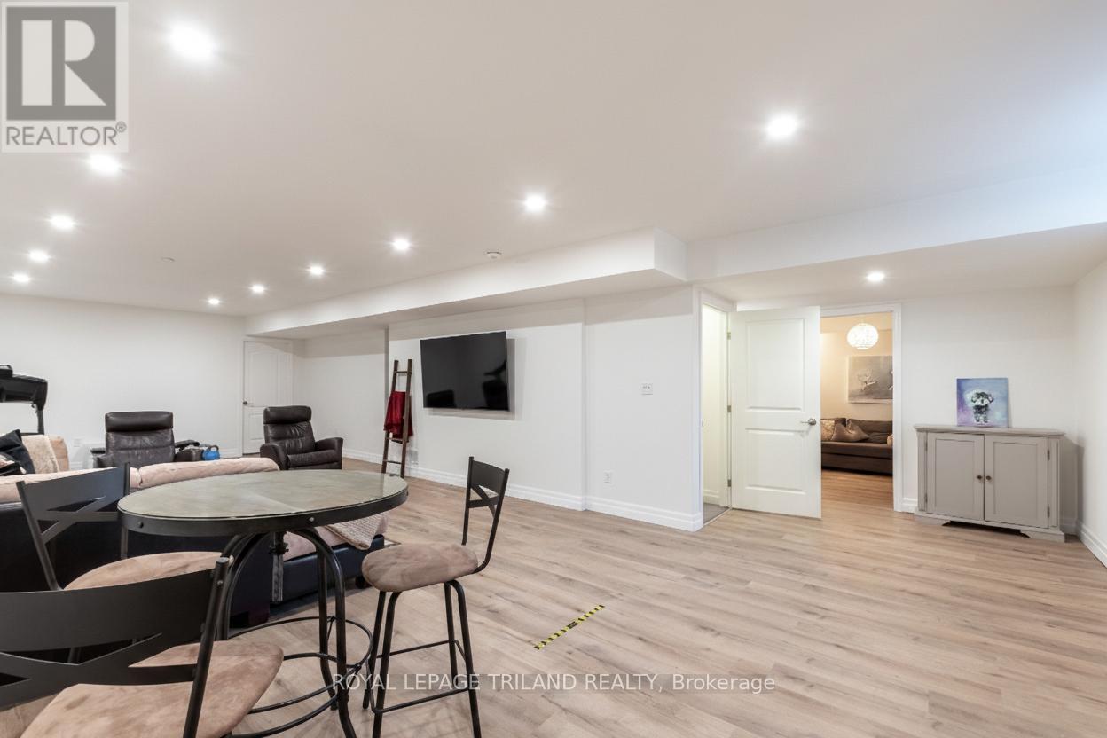 102 - 9861 Glendon Drive, Middlesex Centre, Ontario  N0L 1R0 - Photo 24 - X12993014