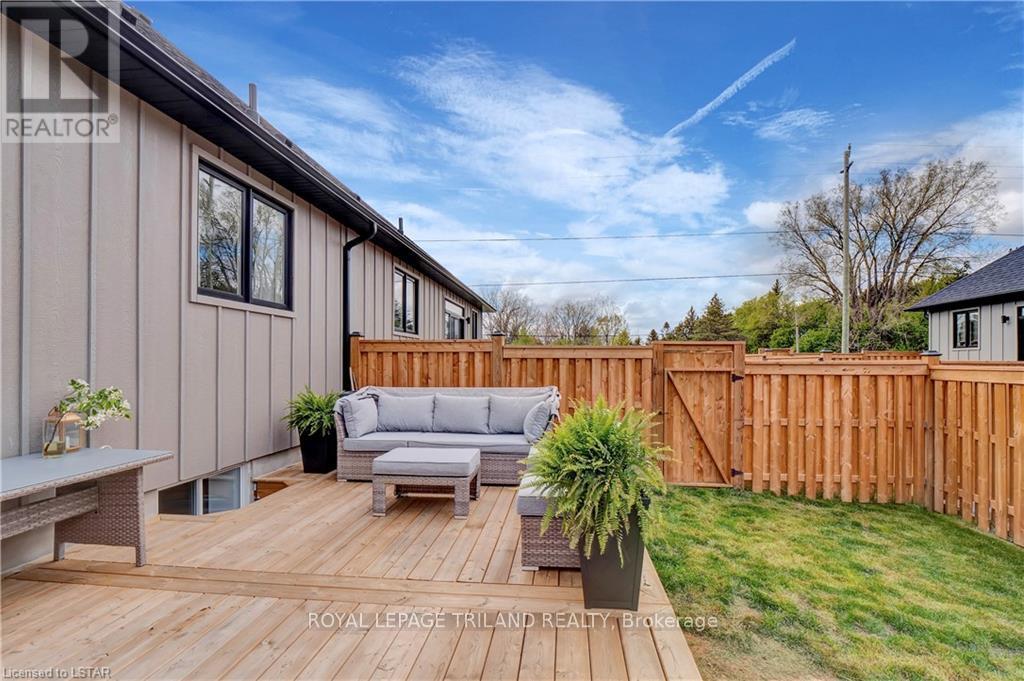 102 - 9861 Glendon Drive, Middlesex Centre, Ontario  N0L 1R0 - Photo 37 - X12993014