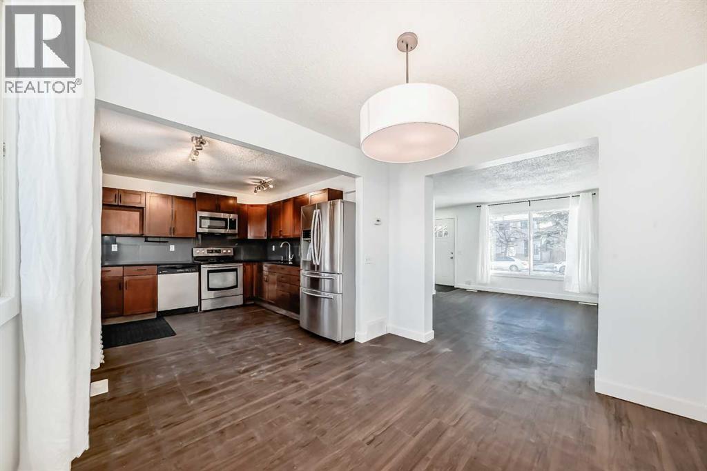 60 Erin Mount Crescent SE, Calgary, Alberta  T2B 2S3 - Photo 7 - A2297986