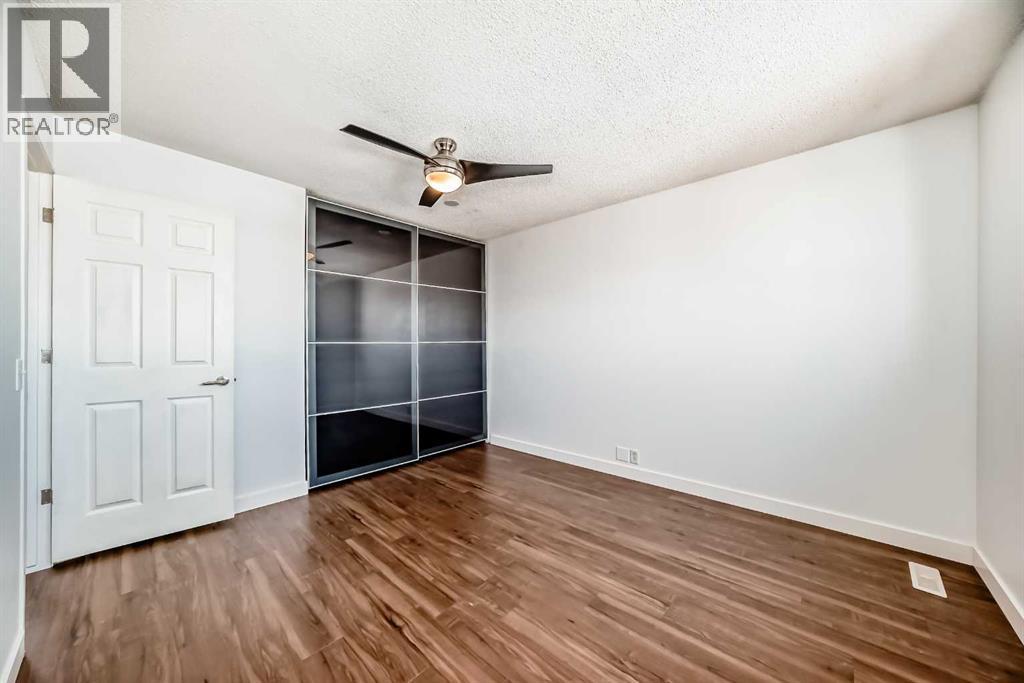 60 Erin Mount Crescent SE, Calgary, Alberta  T2B 2S3 - Photo 13 - A2297986