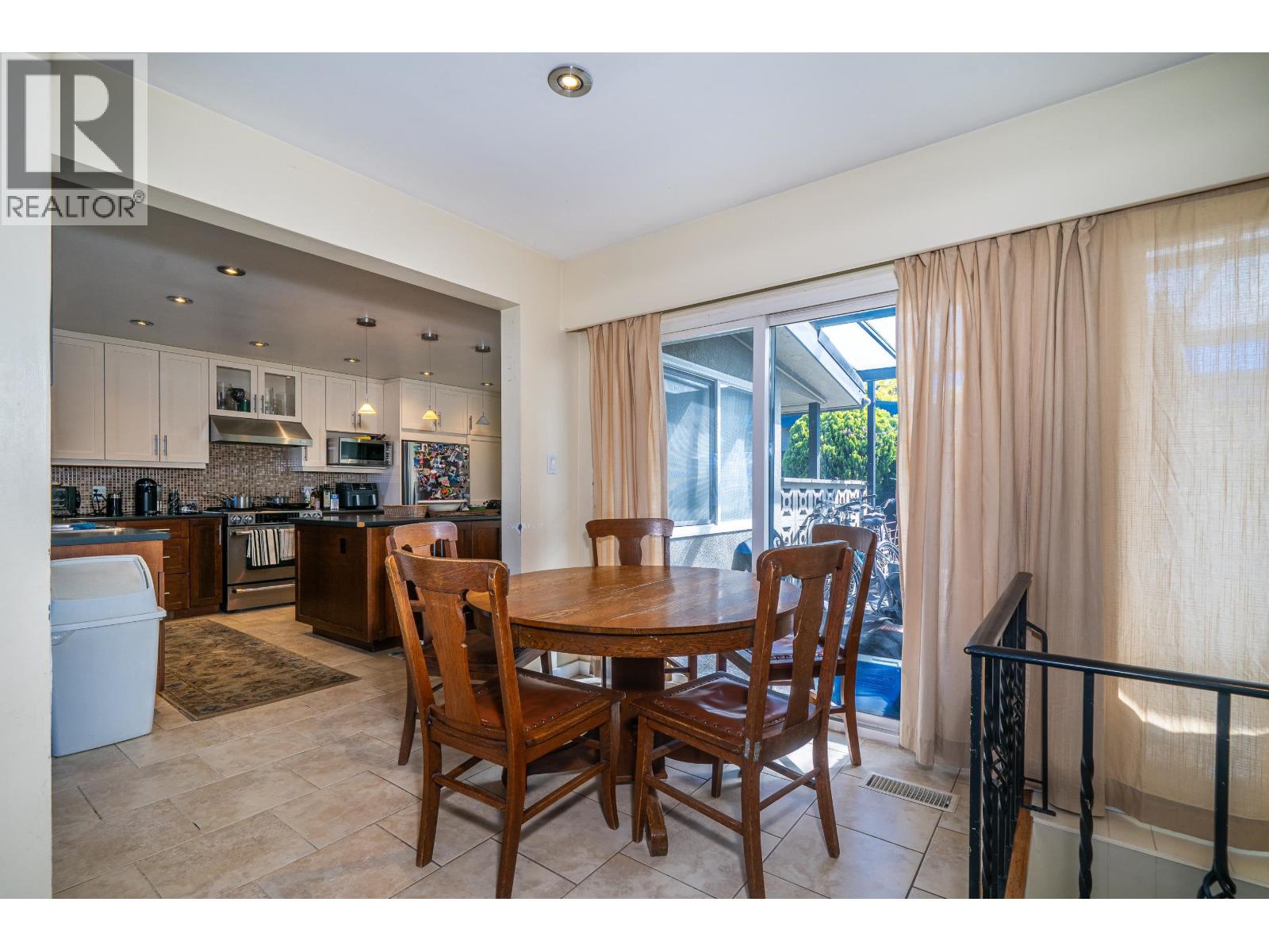 2244 W 32nd Avenue, Vancouver, British Columbia  V6L 2B2 - Photo 12 - R3108933