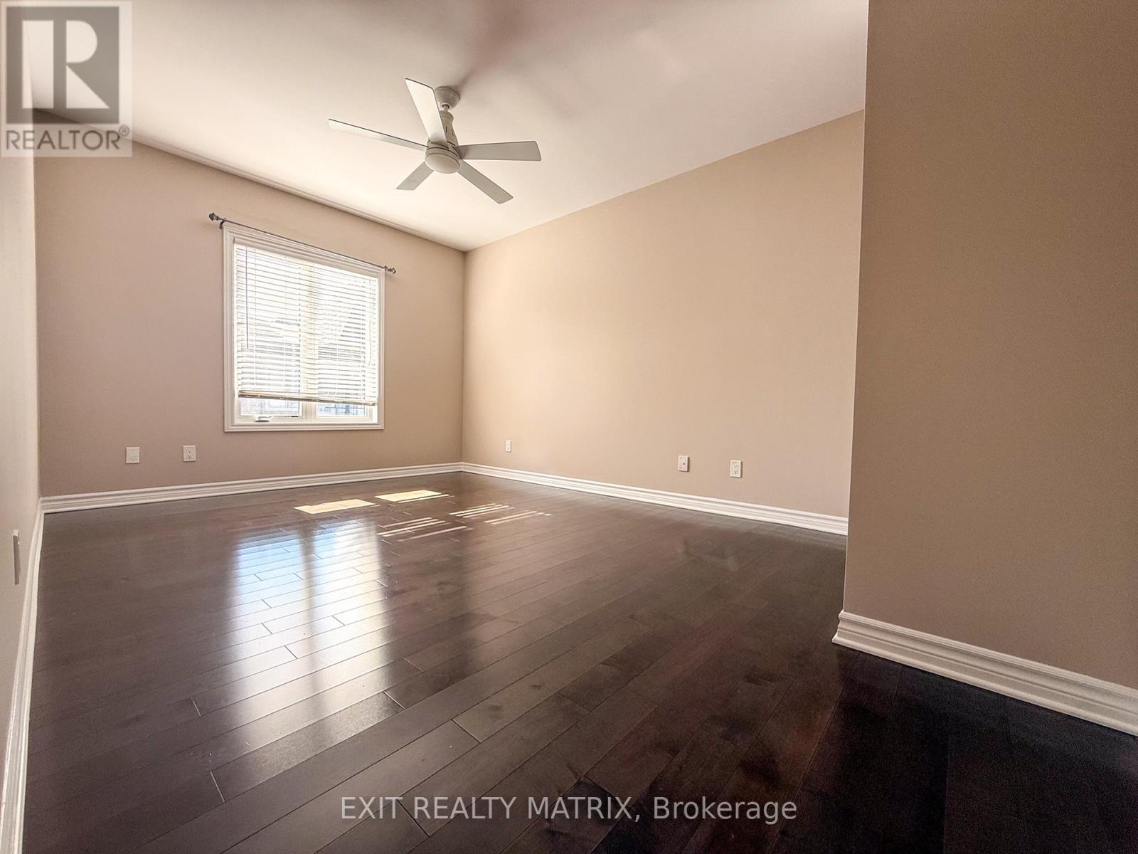 305 - 300 Solstice Crescent, Russell, Ontario  K0A 1W0 - Photo 16 - X12992924