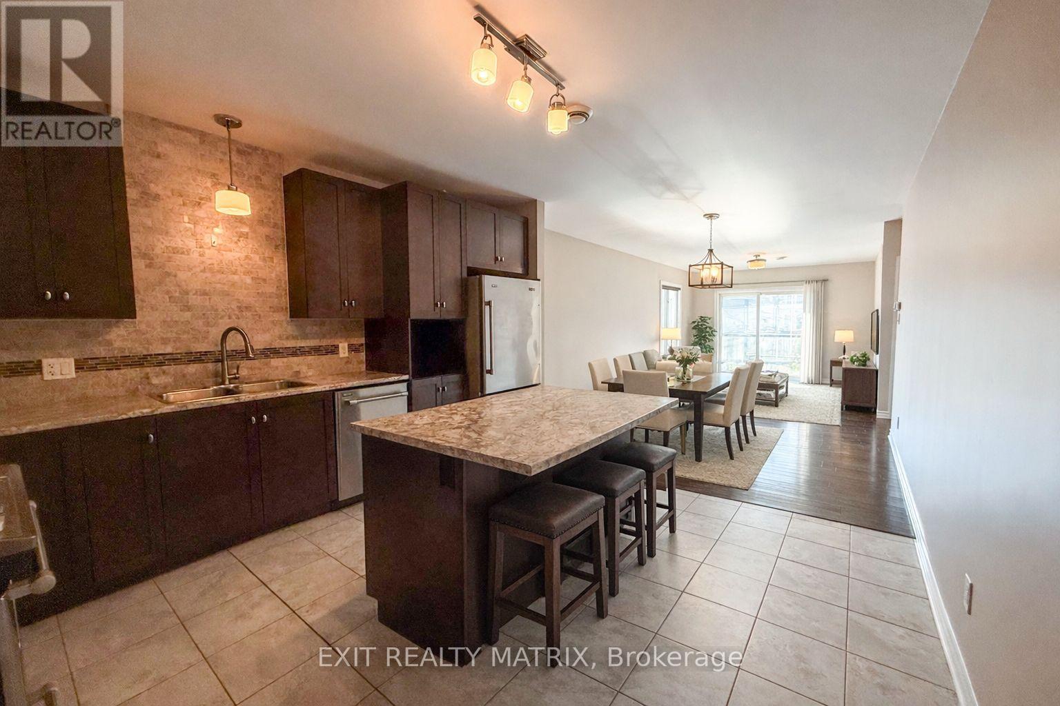 305 - 300 Solstice Crescent, Russell, Ontario  K0A 1W0 - Photo 3 - X12992924
