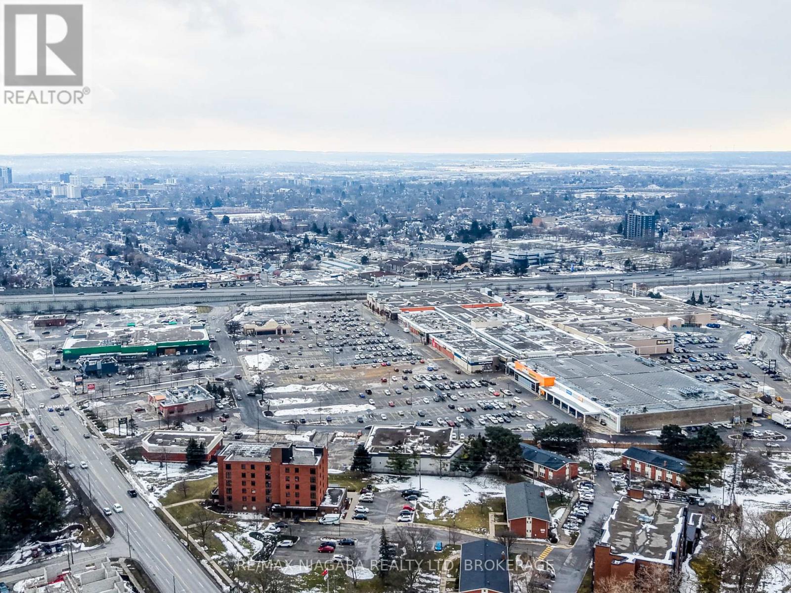 710 - 359 Geneva Street, St. Catharines, Ontario  L2N 2G5 - Photo 38 - X12993136