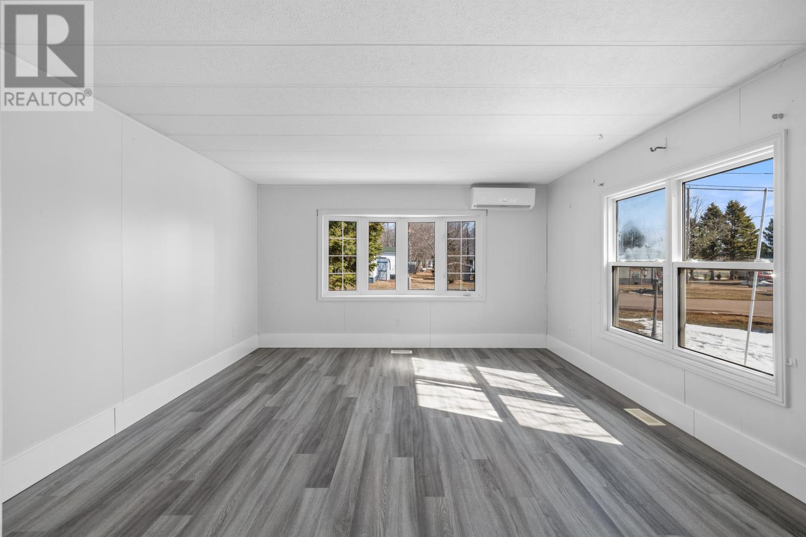 2 Dale Drive, Summerside, Prince Edward Island  C1N 4T5 - Photo 11 - 202607249