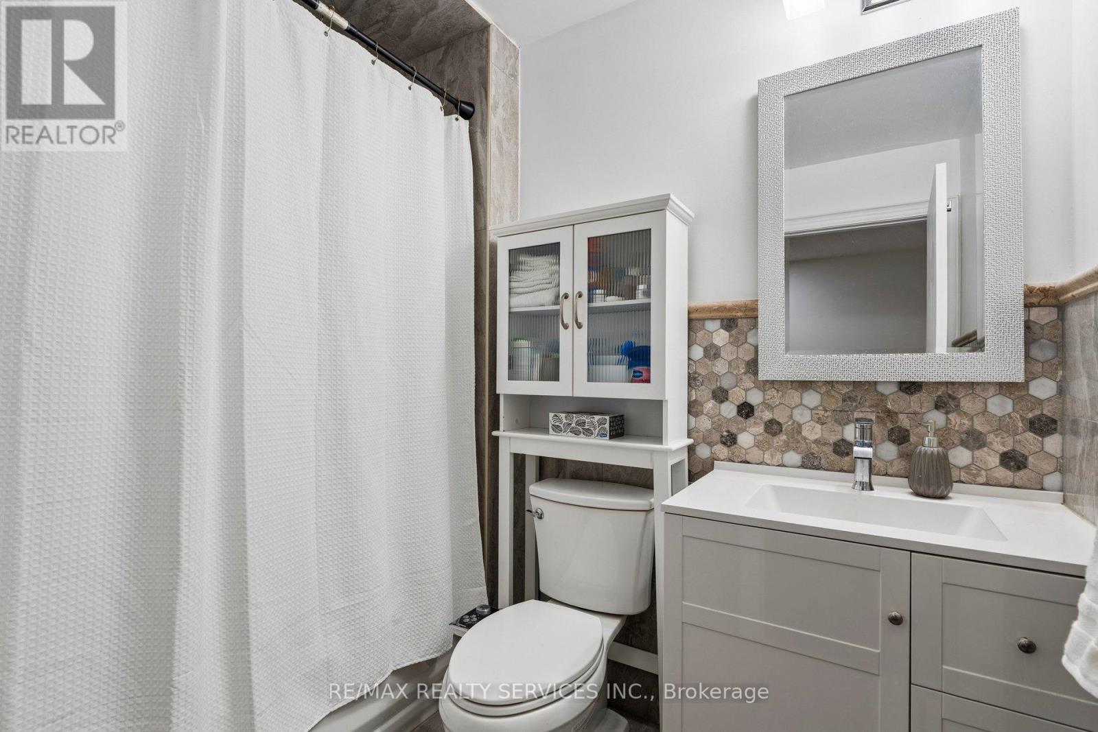 131 Charlton Settlement Avenue, Toronto, Ontario  M6M 5L5 - Photo 23 - W12992286