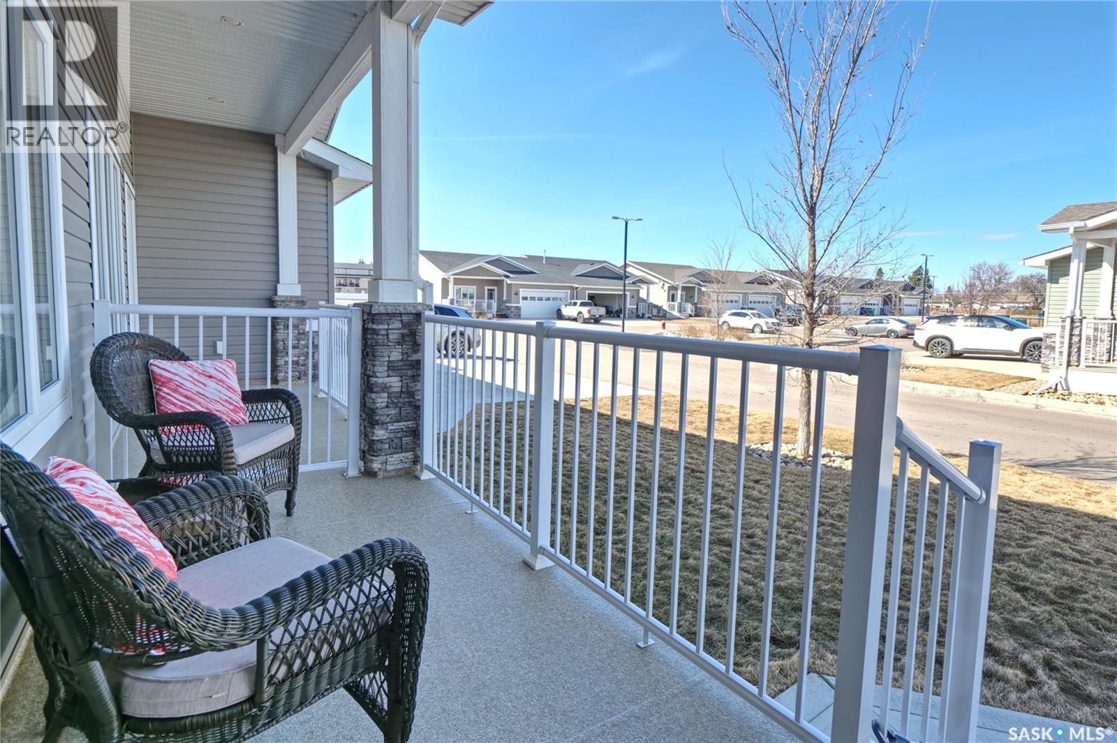 503 1015 Bradley Street, Moose Jaw, Saskatchewan  S6H 5Y4 - Photo 2 - SK032815