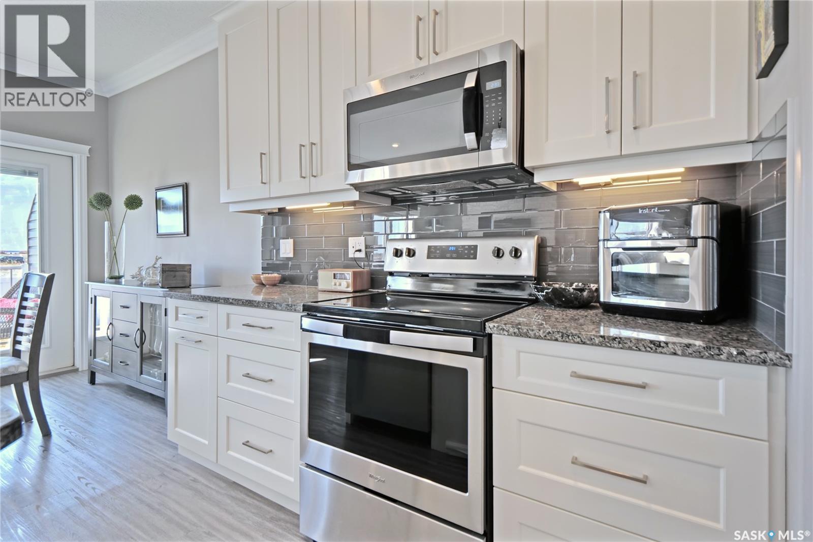 503 1015 Bradley Street, Moose Jaw, Saskatchewan  S6H 5Y4 - Photo 9 - SK032815