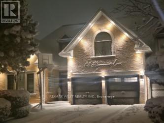 64 KINGMOUNT CRESCENT, Richmond Hill, Ontario