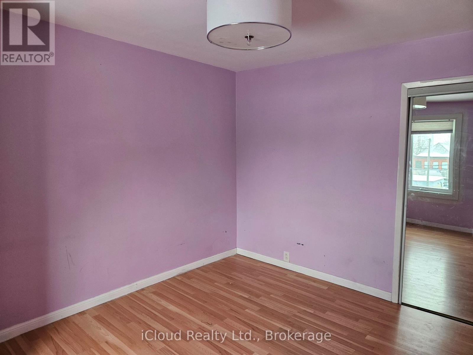 104 Mcroberts Avenue, Toronto, Ontario  M6E 4P5 - Photo 13 - W12719338