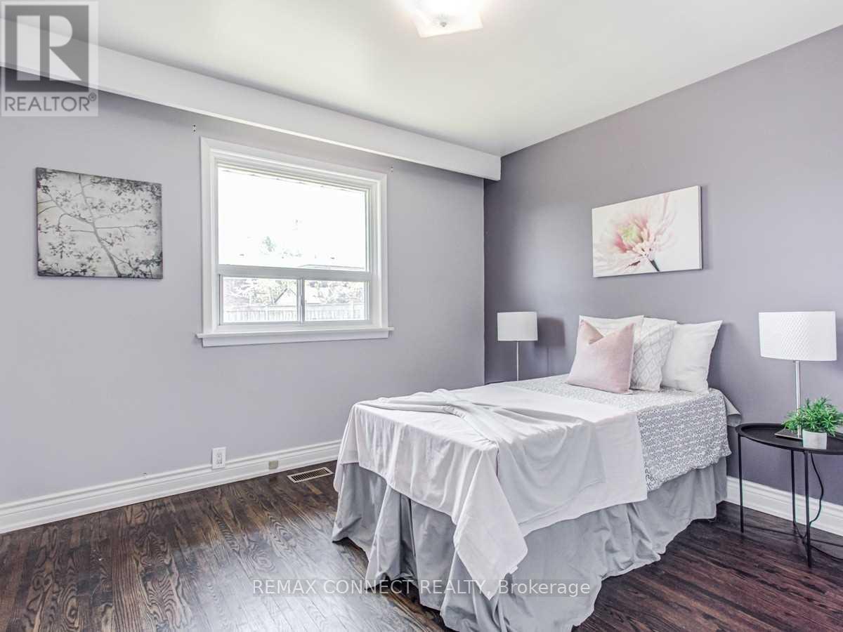 107 Sweeney Drive, Toronto, Ontario  M4A 1T8 - Photo 10 - C12992928