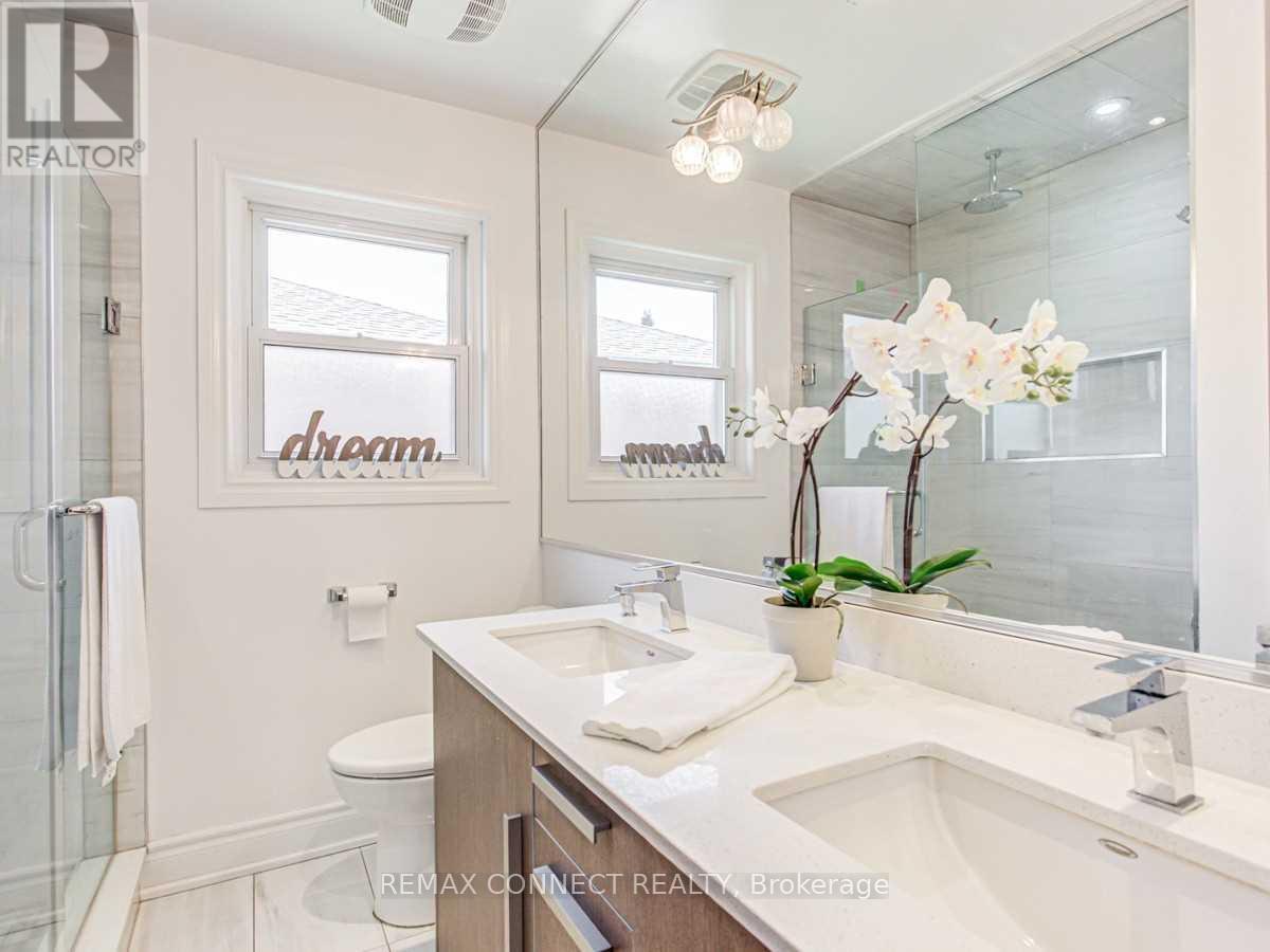 107 Sweeney Drive, Toronto, Ontario  M4A 1T8 - Photo 12 - C12992928