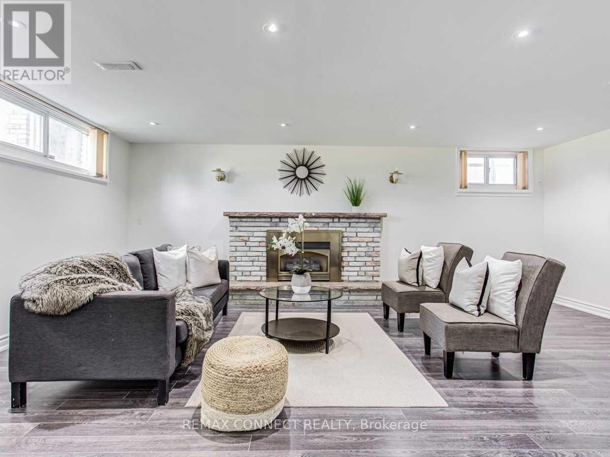 107 Sweeney Drive, Toronto, Ontario  M4A 1T8 - Photo 14 - C12992928