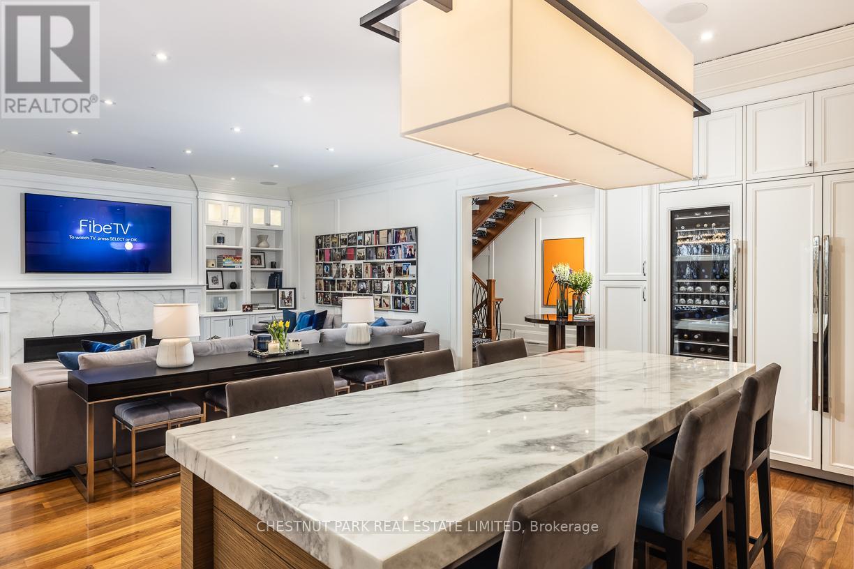 9 Dewbourne Avenue, Toronto, Ontario M5P 1Z1 - Photo 17 - C12992952