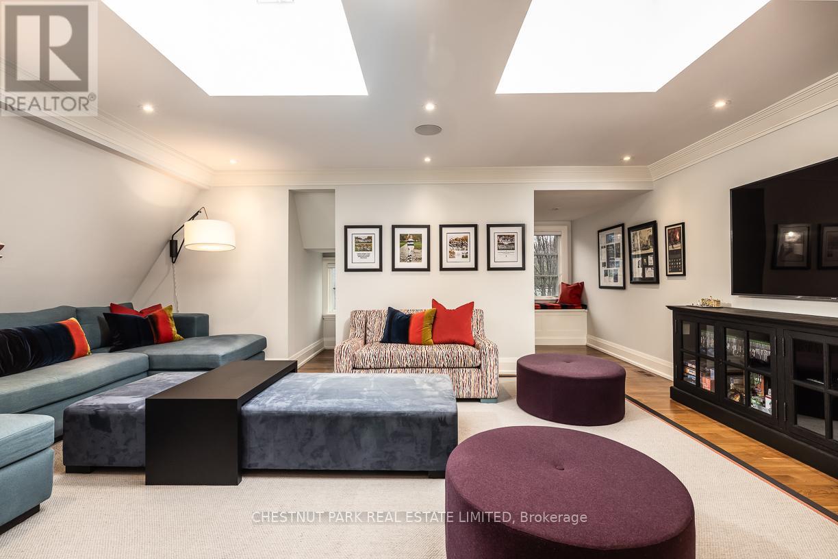 9 Dewbourne Avenue, Toronto, Ontario M5P 1Z1 - Photo 35 - C12992952