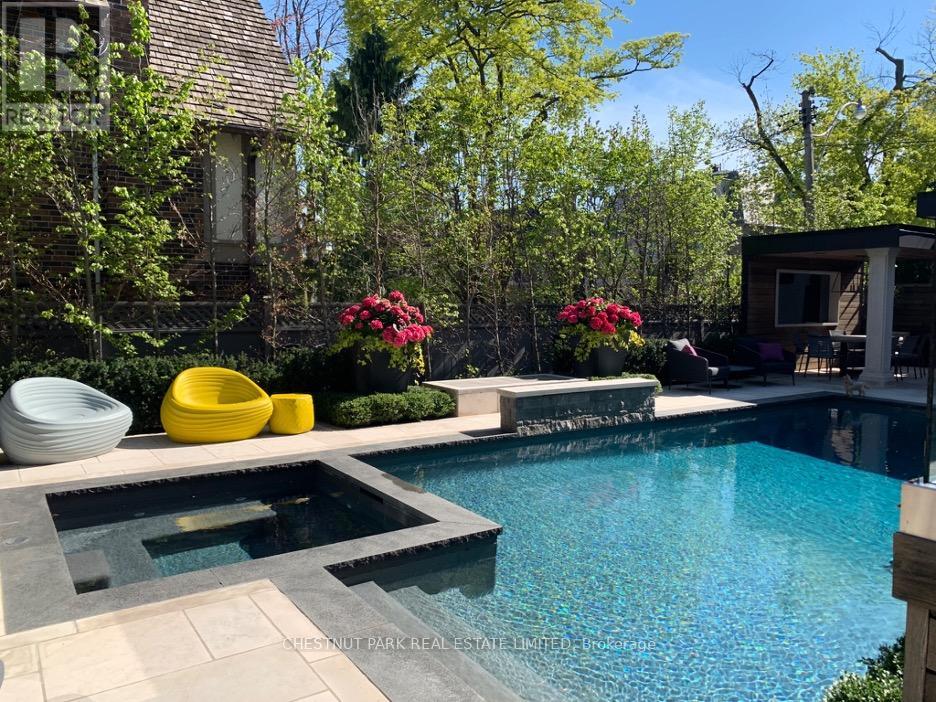 9 Dewbourne Avenue, Toronto, Ontario M5P 1Z1 - Photo 42 - C12992952