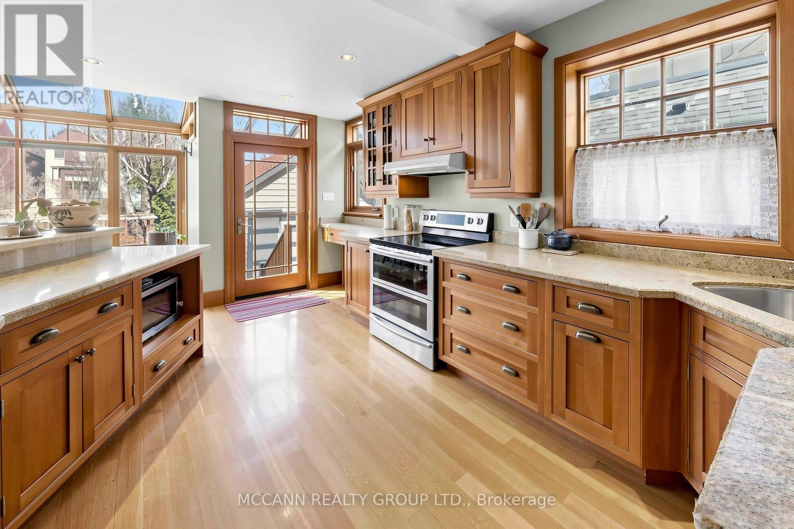 252 Sheldrake Boulevard, Toronto, Ontario  M4P 2B6 - Photo 8 - C12992980