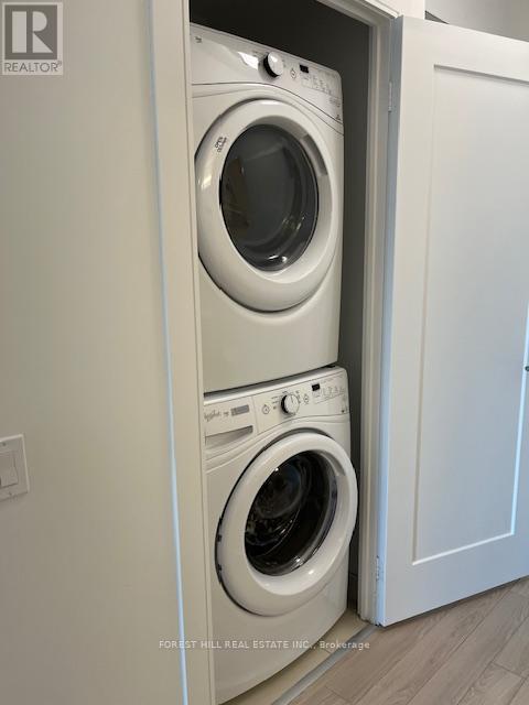 401 - 310 Tweedsmuir Avenue, Toronto, Ontario  M5P 2Y2 - Photo 6 - C12993016