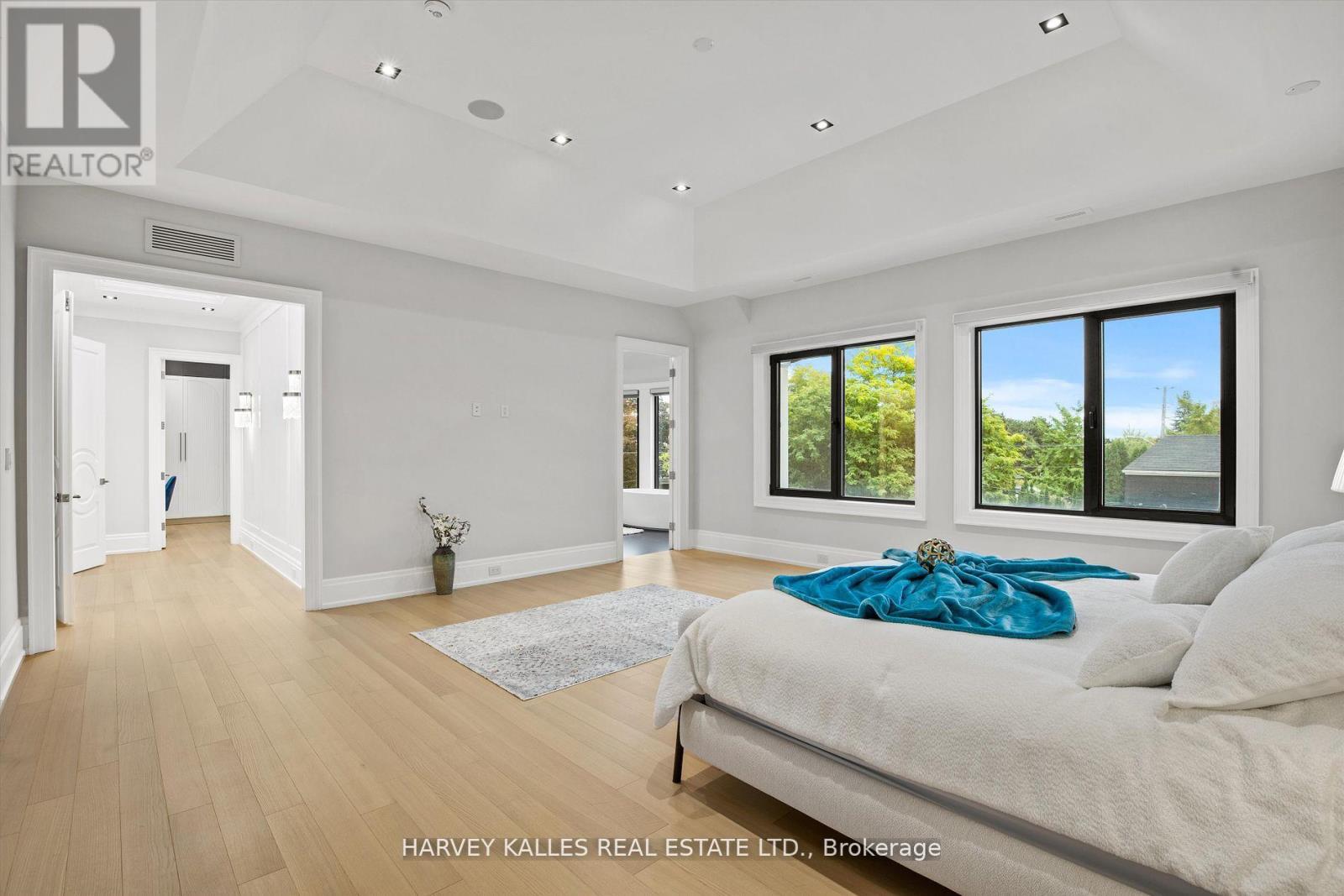 1 Silvergrove Road, Toronto, Ontario  M2L 2N5 - Photo 22 - C12993048