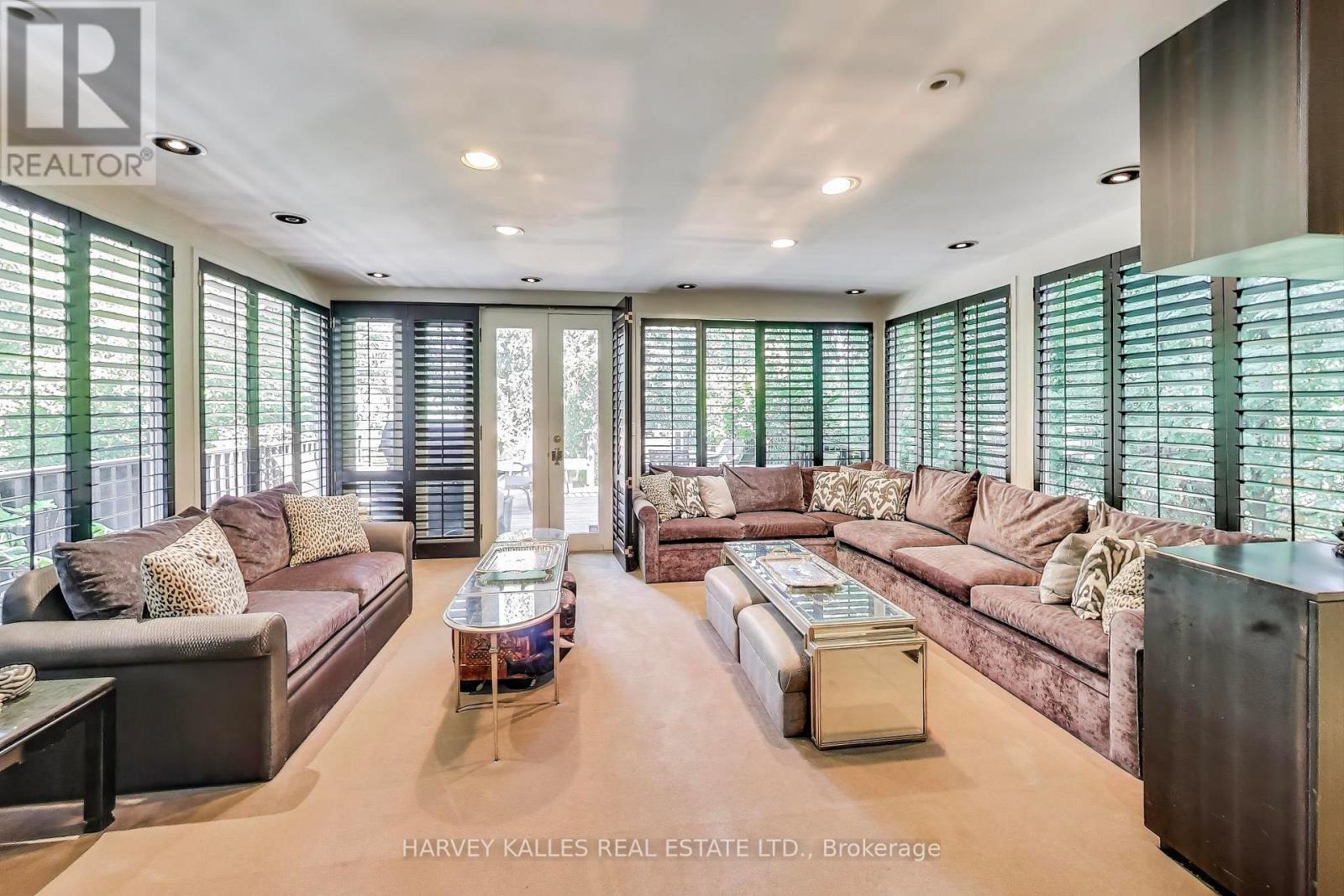 103 Vesta Drive, Toronto, Ontario M5P 2Z8 - Photo 20 - C12993056