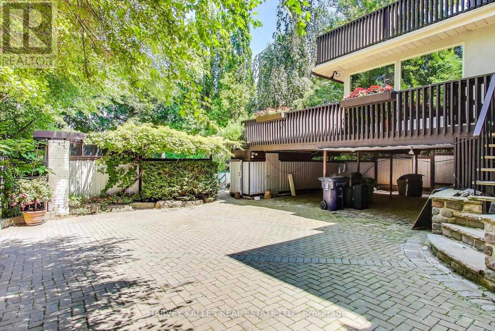 103 Vesta Drive, Toronto, Ontario M5P 2Z8 - Photo 43 - C12993056