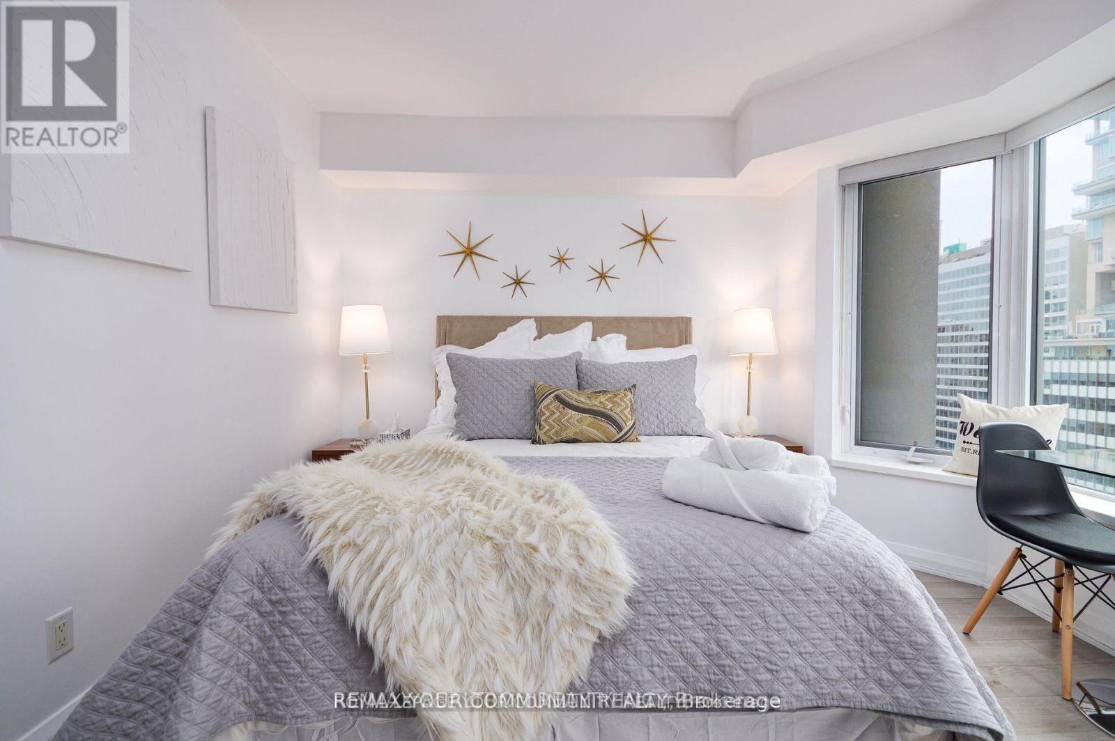 1408 - 155 Yorkville Avenue, Toronto, Ontario  M5R 1C4 - Photo 7 - C12993126