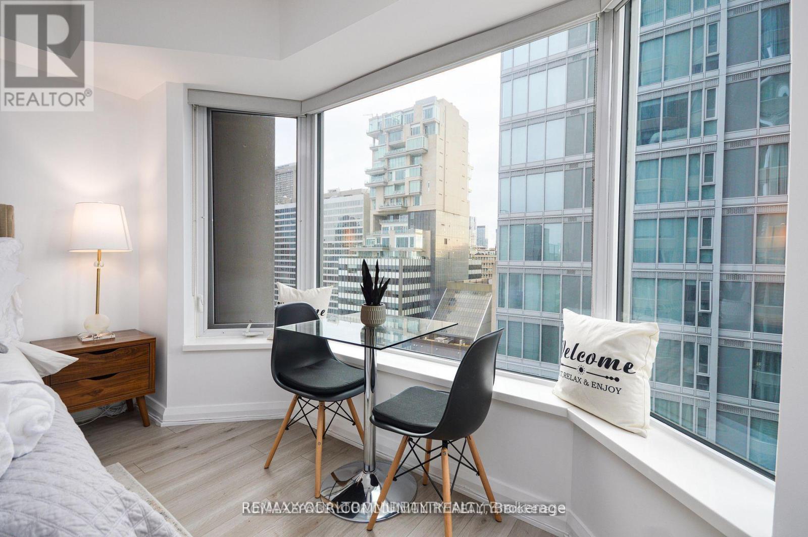 1408 - 155 Yorkville Avenue, Toronto, Ontario  M5R 1C4 - Photo 8 - C12993126