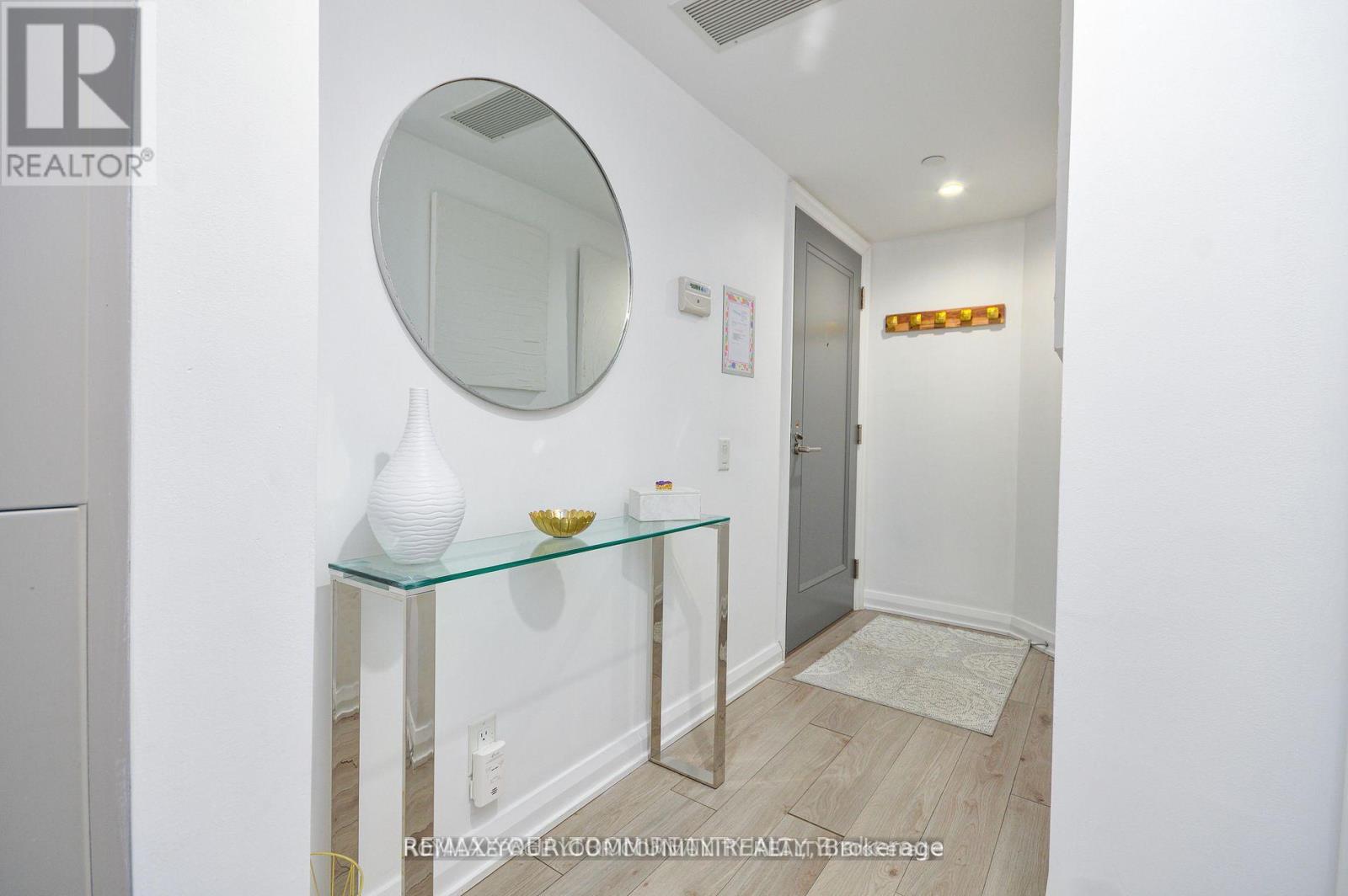 1408 - 155 Yorkville Avenue, Toronto, Ontario  M5R 1C4 - Photo 9 - C12993126