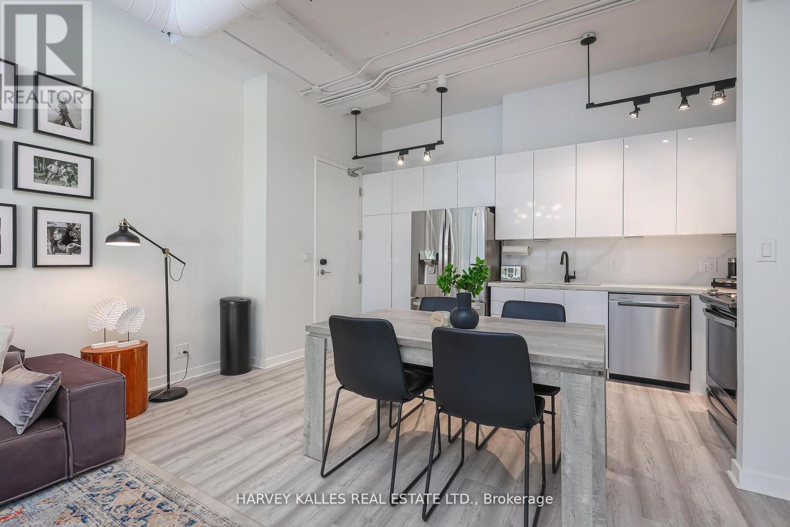 412 - 188 Eglinton Avenue E, Toronto, Ontario  M4P 2X7 - Photo 9 - C12993128