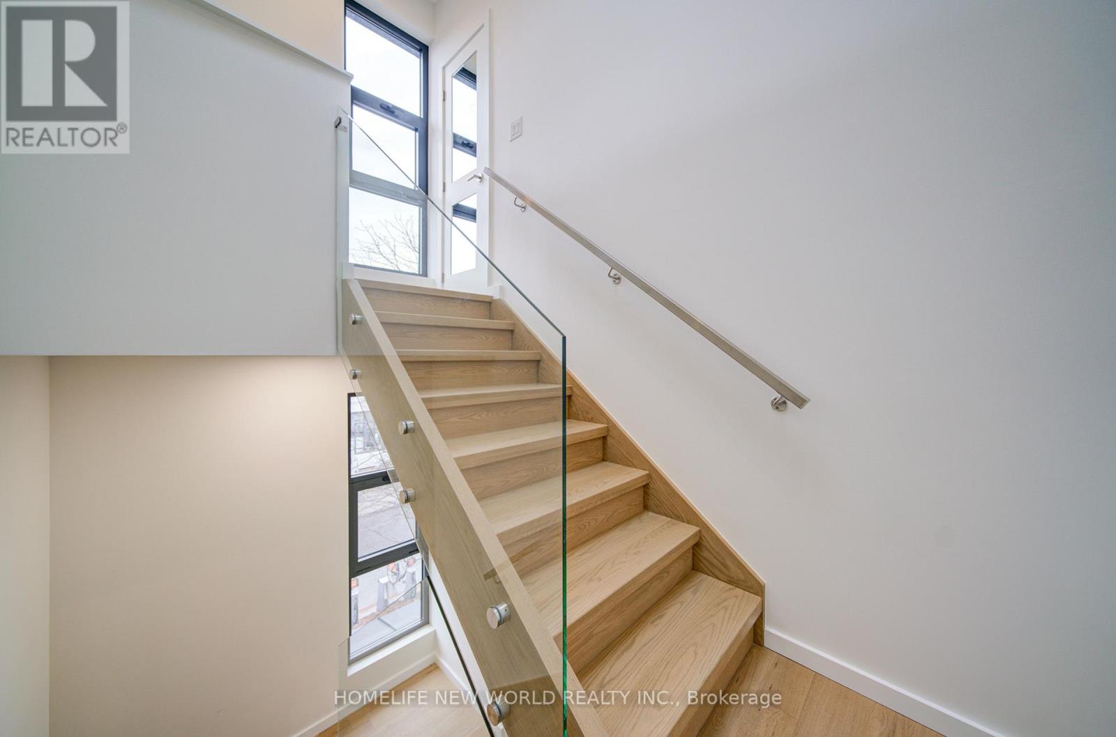 Unit 4 - 78 Gladstone Avenue, Toronto, Ontario  M6J 3K8 - Photo 5 - C12993144