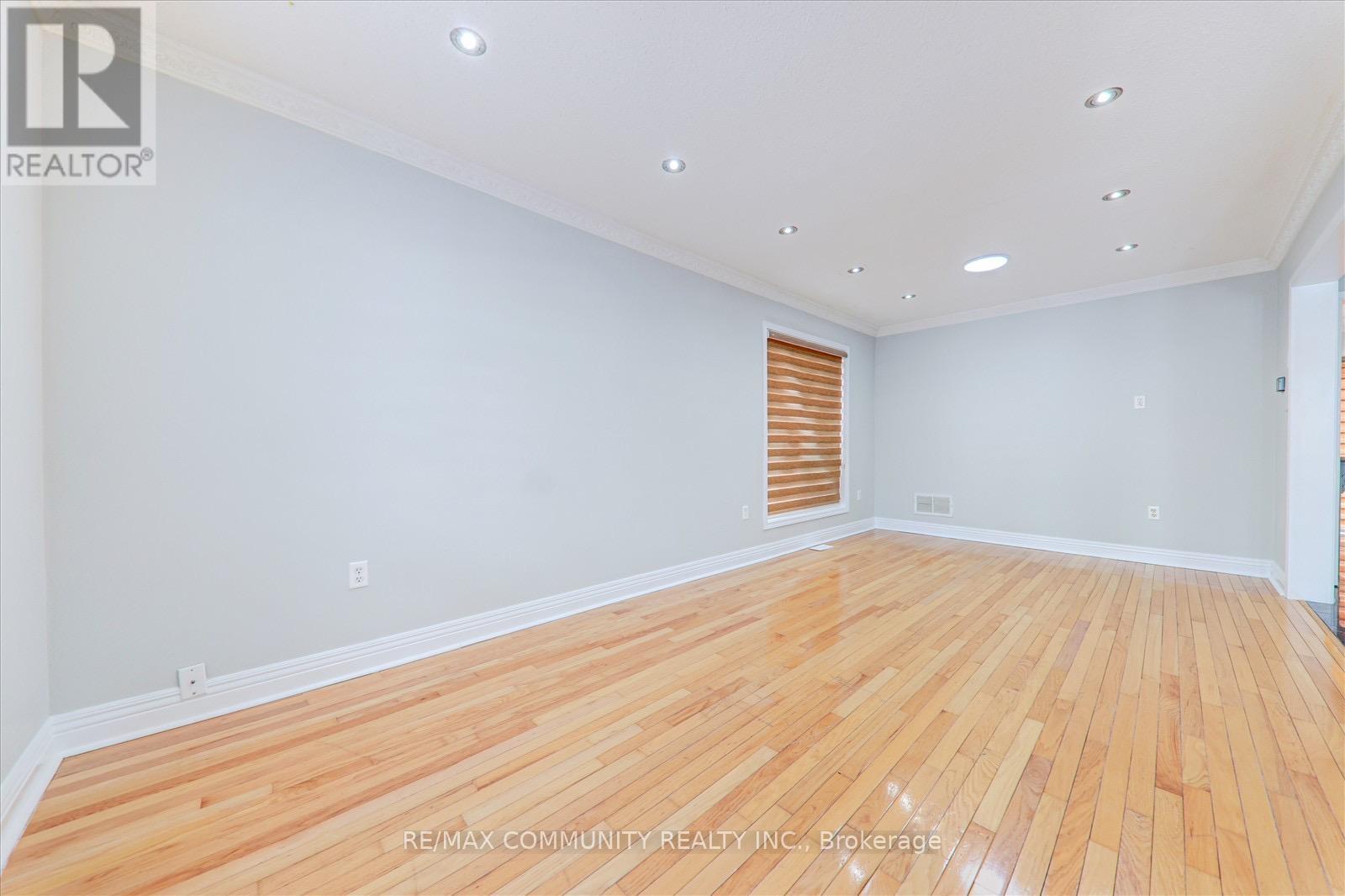 101 Meandering Trail, Toronto, Ontario  M1B 6E4 - Photo 4 - E12992930