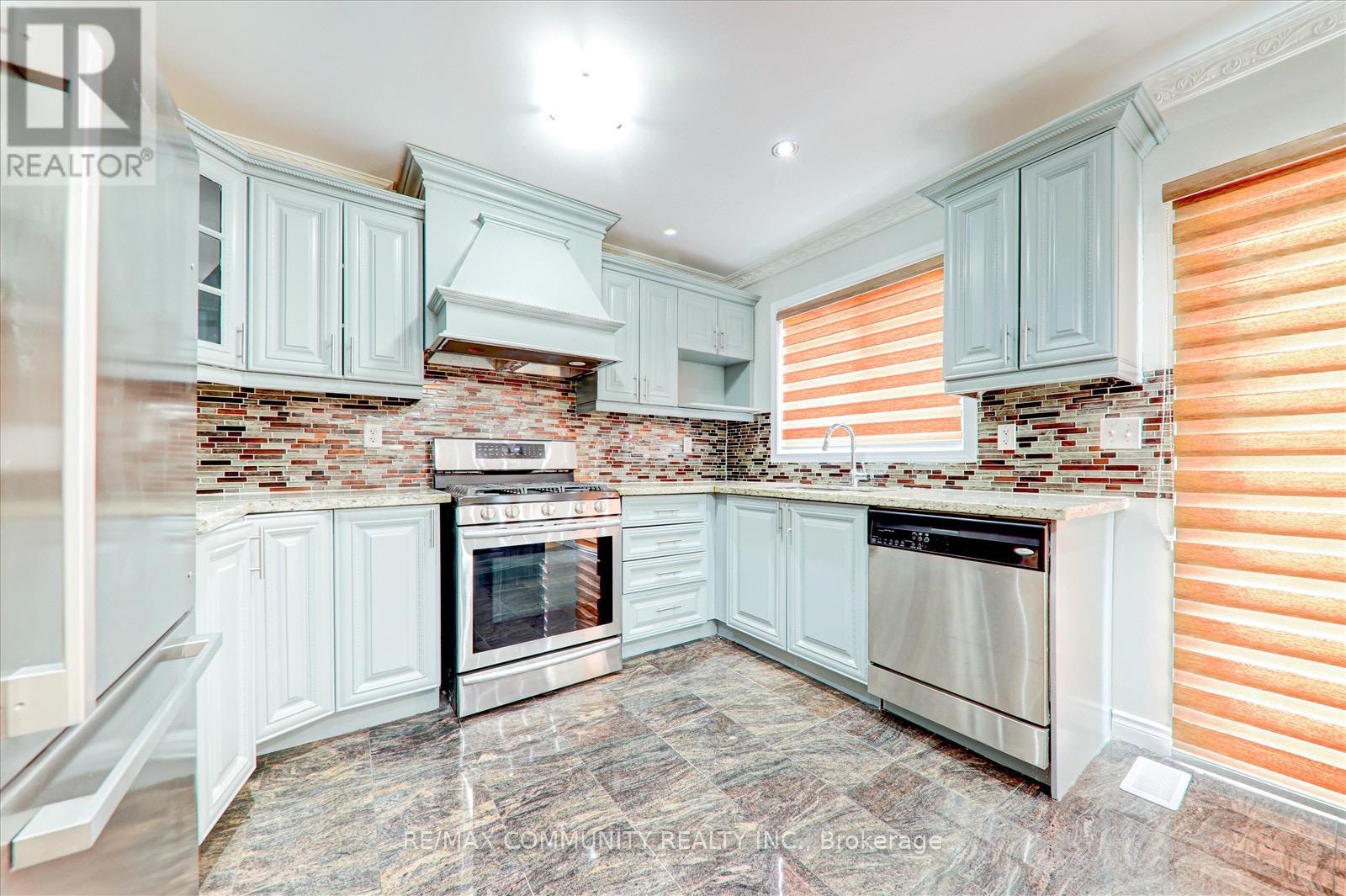 101 Meandering Trail, Toronto, Ontario  M1B 6E4 - Photo 6 - E12992930