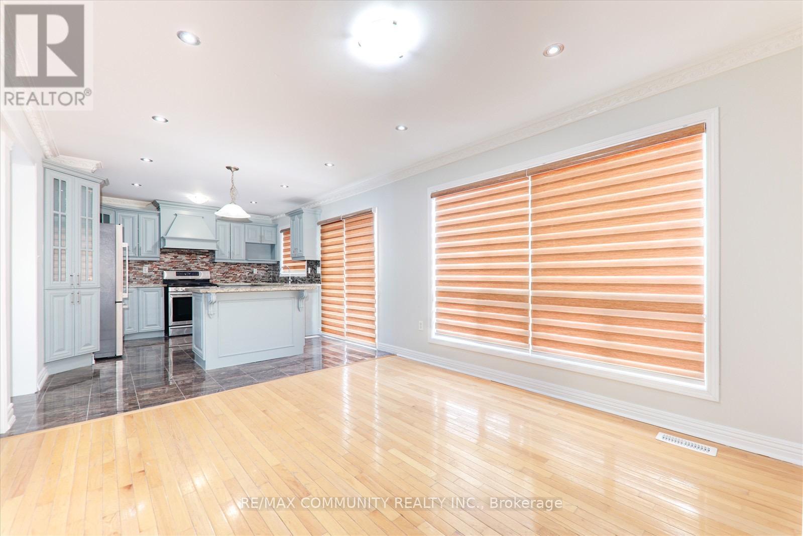 101 Meandering Trail, Toronto, Ontario  M1B 6E4 - Photo 7 - E12992930